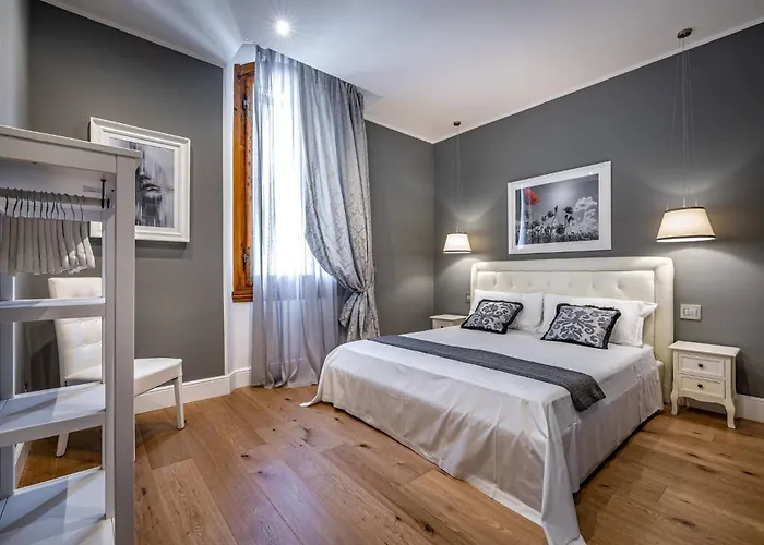YiD Capo di Mondo Luxury apartment in florence